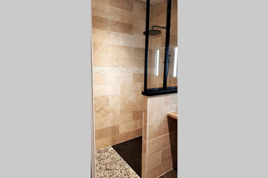 Apartament Le Saint Symphorien, Parking Gratuit Privee Vannes Zewnętrze zdjęcie